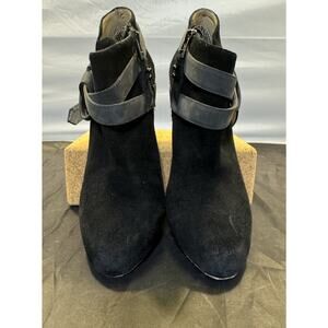 Matt Bernson Coup D’etat Ankle Strap Booties Black Suede MB99-18 Women's Size 8